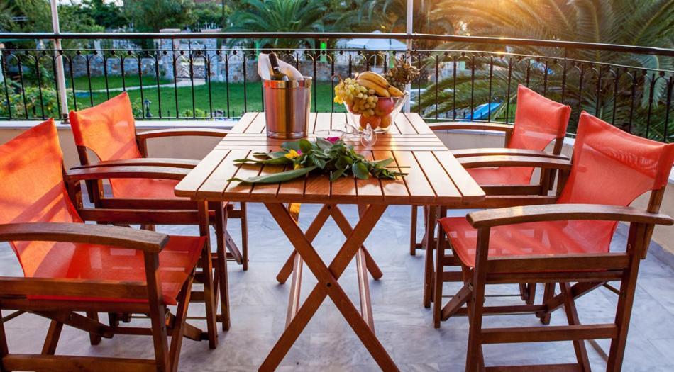 Villa Nefeli Skiathos Bagian luar foto